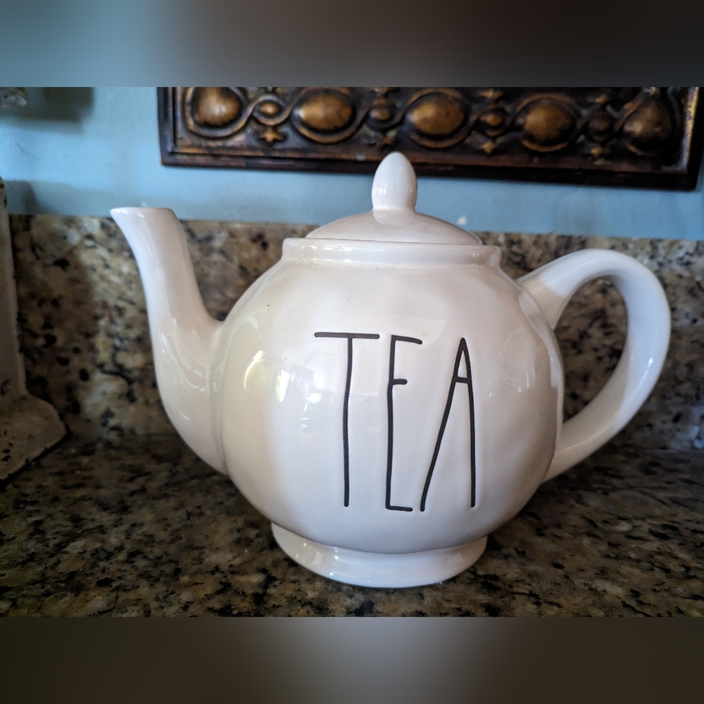 Rae Dunn Teapot